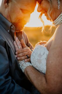 Sunset portraits on your wedding day?! Yes please!